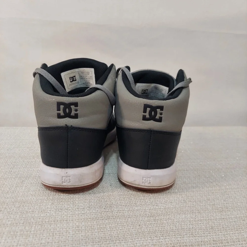 EUC DC Cure Hi Top Mens Skate Shoes Black Grey Mens‎ Size 10